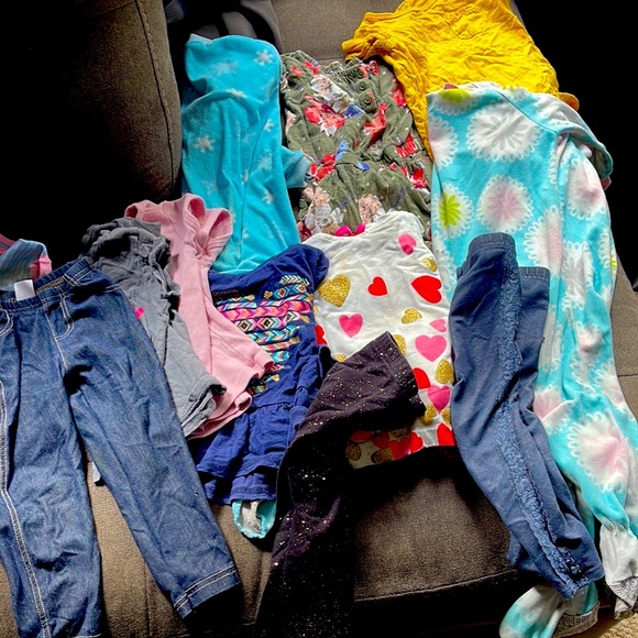 Lot of 2T girls clothing over 13 pieces. NWOT - Picture 1 of 1